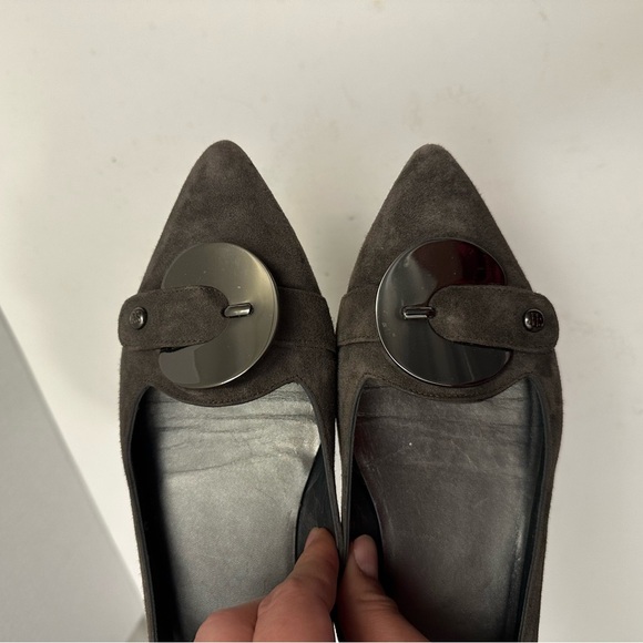 Stuart Weitzman Suede Pointed Toe Flats in Grey Size 9.0 M - Picture 13 of 13